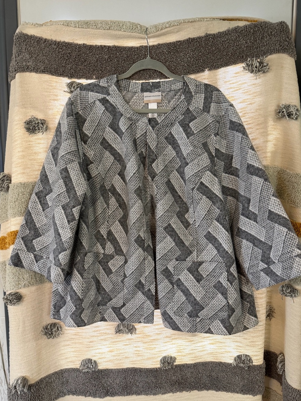 Alfred Dubber - Textured Gray Geometric Open Front Jacket - 2X